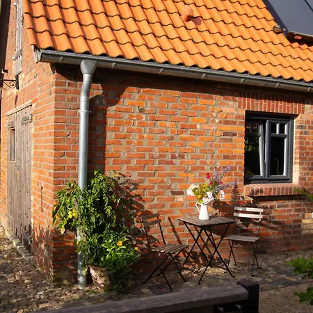 Ruhiger Rueckzugsort Mit Kamin & Garten, Fuer Paare Casa vacanze *