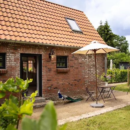 Ruhiger Rueckzugsort Mit Kamin & Garten, Fuer Paare Casa vacanze Kloster Tempzin